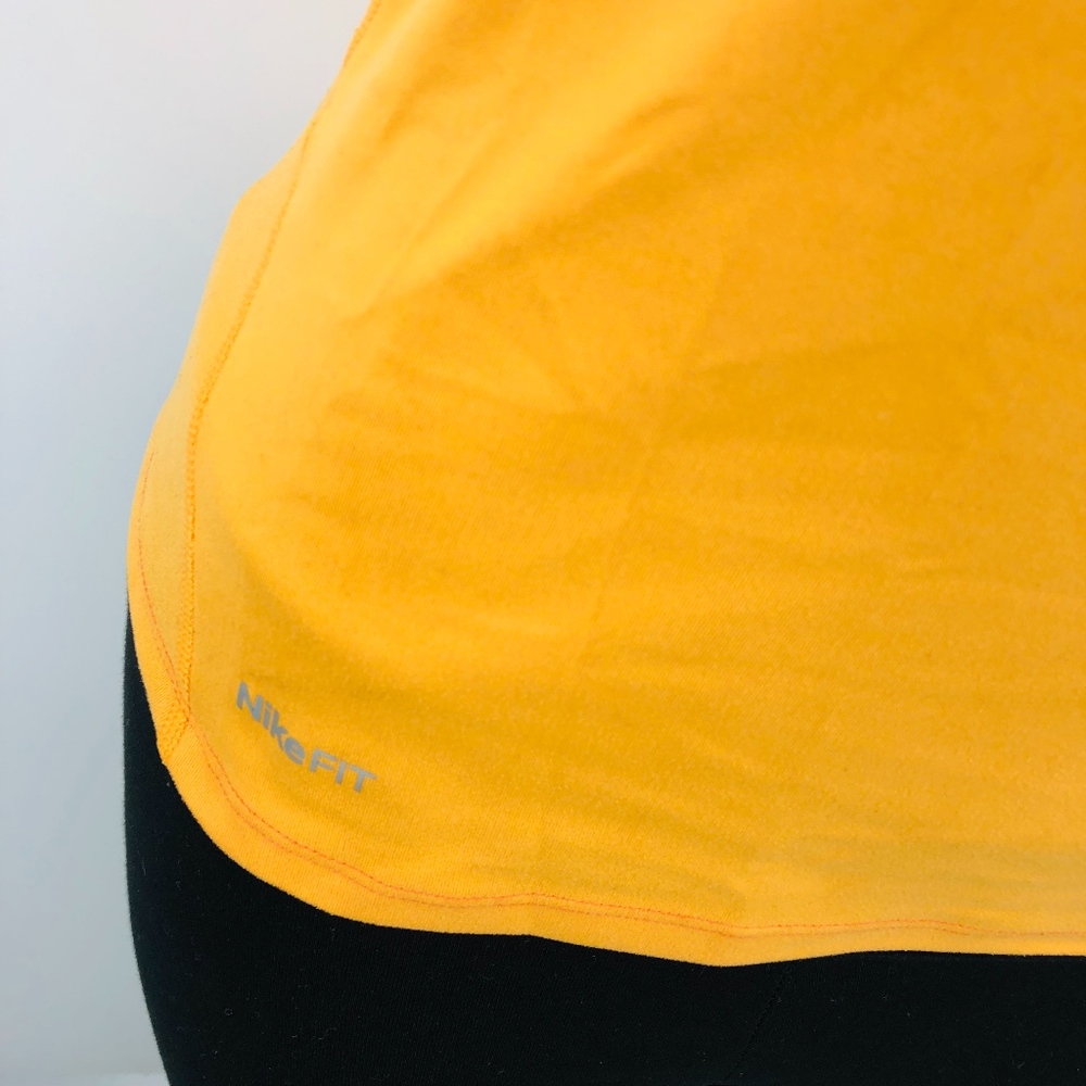 4 for $25 SALE!!!! Nike Fit Dry Tee Shirt - Picture 6 of 8